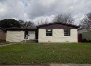 10643 Ruth Ann Dr, Dallas, TX 75228 