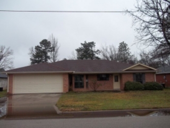 1410 Stonebriar Dr, Carthage, TX 75633 