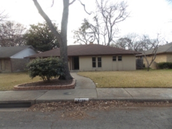 8729 Bacardi Dr, Dallas, TX 75238 