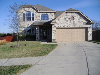 10035 Wood Leaf Ct, Baytown, TX 77521 