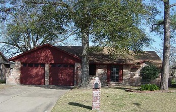 10126 Hannon Dr, Houston, TX 77040 