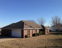 713 S Pearl St, Trenton, TX 75490 