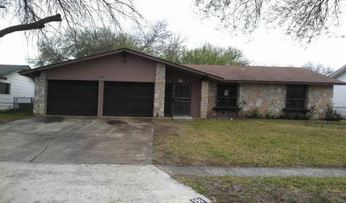 9519 Bear Creek Dr, San Antonio, TX 78245 