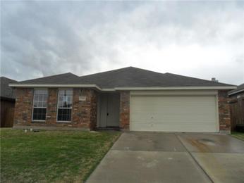 9209 Jason Dr, White Settlement, TX 76108 