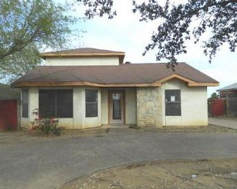 1218 Shiloh Dr, Laredo, TX 78045 