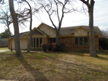 4912 Stage Line Dr, Arlington, TX 76017 