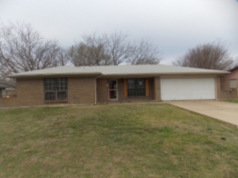 326 Bernice Ct, Burleson, TX 76028 