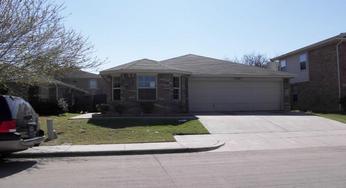 3010 San Martin Dr, Arlington, TX 76010 