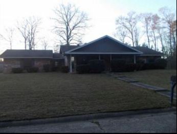 32 Rosewood Dr, Jasper, TX 75951 