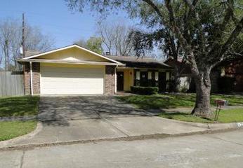 6735 Pickett Drive, Richmond, TX 77469 