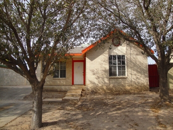 9626 Center Rd, Laredo, TX 78045 
