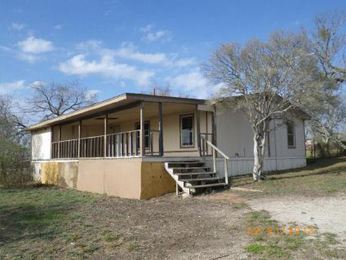 116 Cr 459, Hondo, TX 78861 