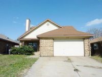 1516 Lincolnshire W, Fort Worth, TX 76134 