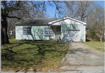 2320 Oaklawn Dr, La Marque, TX 77568 