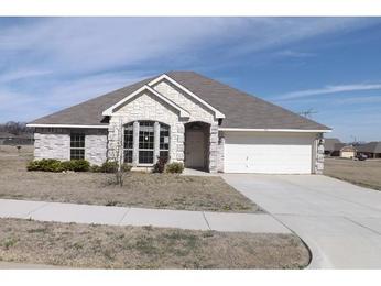 501 Jr Stoff Dr, Azle, TX 76020 