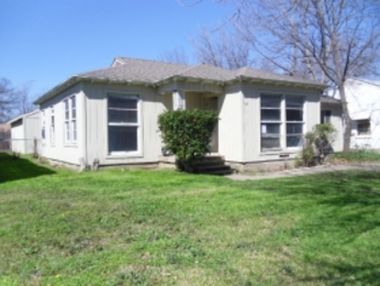 954 SW 4th St, Grand Prairie, TX 75051 