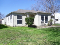 954 SW 4th St, Grand Prairie, TX 75051 