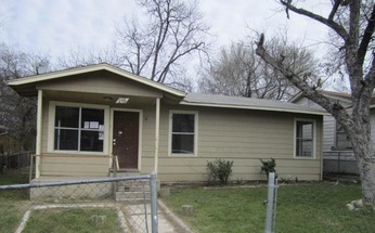 215 Wahrmund Ct, San Antonio, TX 78223 
