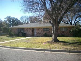6044 Worrell Dr, Fort Worth, TX 76133 