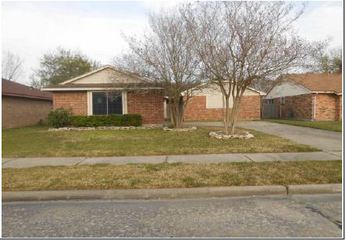 3805 Aspen Dr, La Porte, TX 77571 