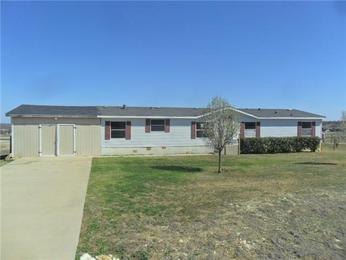 6101 Falcon Ct S, Joshua, TX 76058 