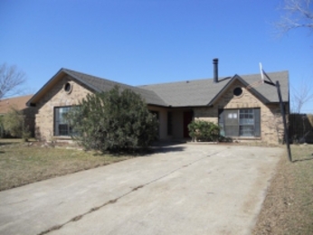 712 Redbud Dr, Forney, TX 75126 