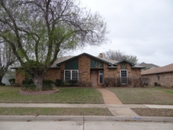 3701 Magnolia Dr, Grand Prairie, TX 75052 