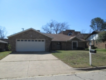 4712 Bonneville Dr, Arlington, TX 76016 