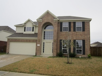 8323 Mastic Dr, Baytown, TX 77521 