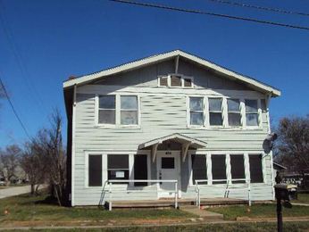 613 Peach St, Sanger, TX 76266 