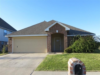 10327 Lauren Creek Dr, Baytown, TX 77520 