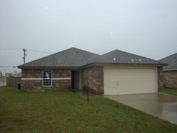 101 Zoisite Ln, Jarrell, TX 76537 