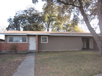 414 Lively Dr, San Antonio, TX 78213 