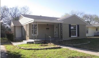 2720 Ryan Place Dr, Fort Worth, TX 76110 