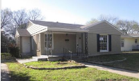 2720 Ryan Place Dr, Fort Worth, TX 76110 