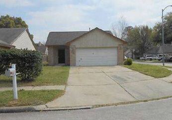 45 Crestbriar Ct, Baytown, TX 77521 