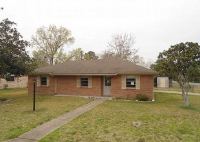 4515 37th St, Dickinson, TX 77539 