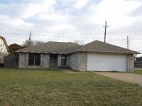 680 Hillside Dr, Cedar Hill, TX 75104 