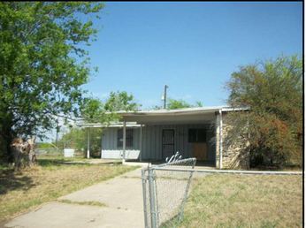 327 Oak Valley Dr, San Antonio, TX 78227 