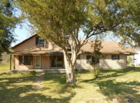 900 E Houston St, Highlands, TX 77562 