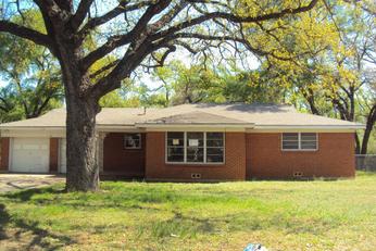 7709 Ella Young Dr, Fort Worth, TX 76135 