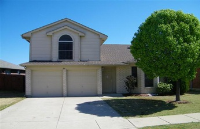 813 Meadowlark Dr, Saginaw, TX 76131 