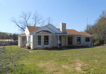 904 N Winnsboro St, Quitman, TX 75783 