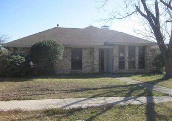 1670 Glencairn Ln, Lewisville, TX 75067 