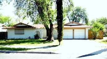 5002 Prince Valiant Dr, San Antonio, TX 78218 