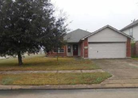 230 Glade Bridge Ln, Dickinson, TX 77539 