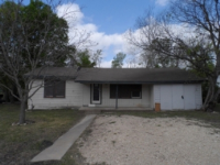 409 Wyeth St, Taylor, TX 76574 