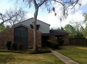 2201 N Belmont Dr, Richmond, TX 77469 