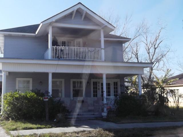 312 South 2nd Street, La Porte, TX 77571 