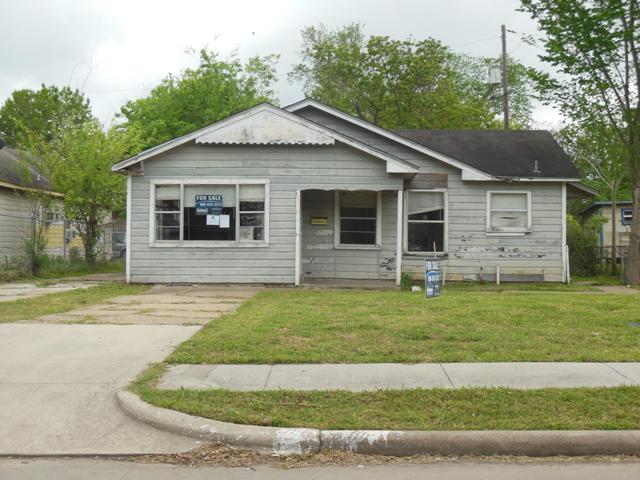307 West Houston Avenue, Pasadena, TX 77502 